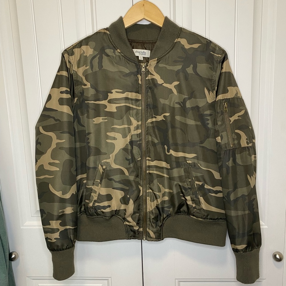 Charlotte Russe Women’s Camo Bomber Jacket XL